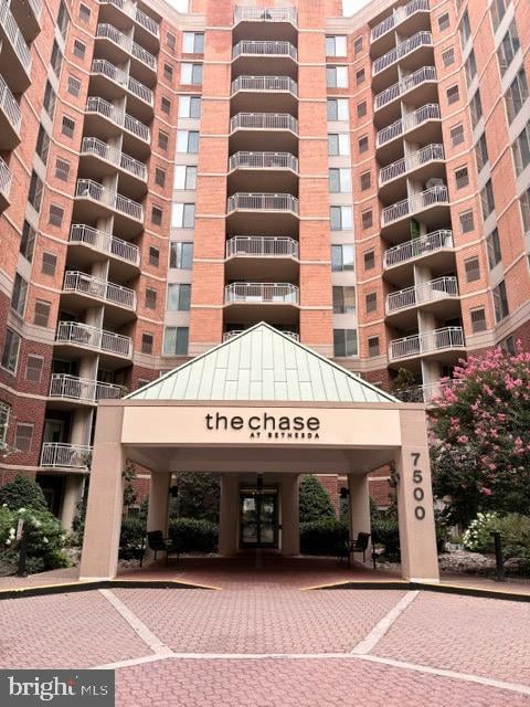 7500 Woodmont Ave #S907, Bethesda, MD 20814