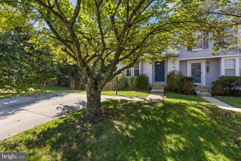 806 Lilac Ct, Odenton, MD 21113