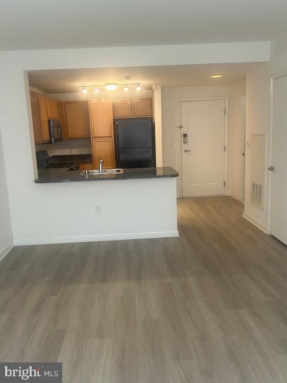 350 G St SW #N-414, Washington, DC 20024