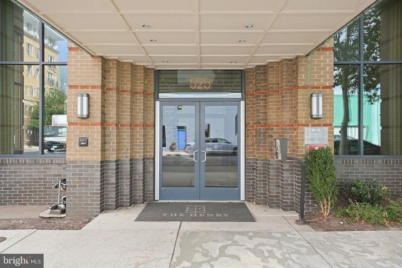 525 N Fayette St #309, Alexandria, VA 22314