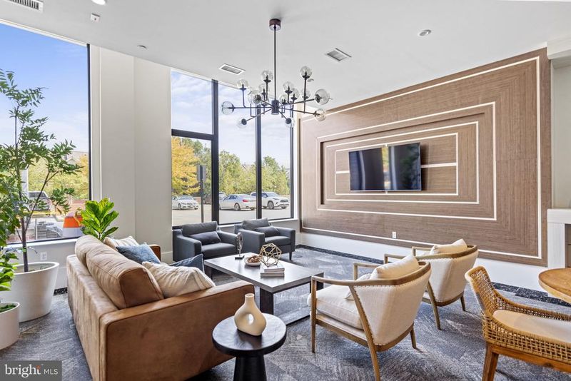 801 Fairfax St #320, Alexandria, VA 22314