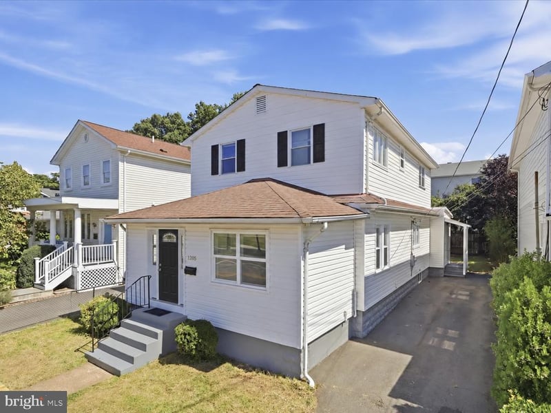1205 Quincy St, Arlington, VA 22201