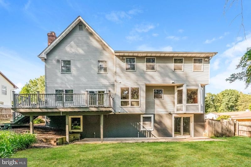 15074 Barkwood Dr, Woodbridge, VA 22193