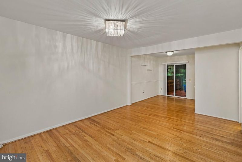 1327 Alderton Ln, Silver Spring, MD 20906