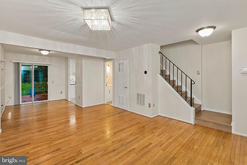 1327 Alderton Ln, Silver Spring, MD 20906