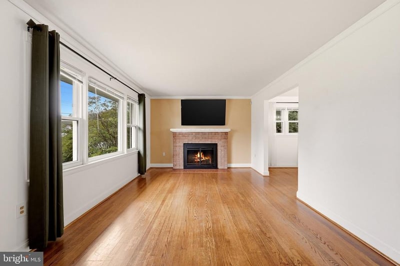 5905 Ridge View Dr, Alexandria, VA 22310