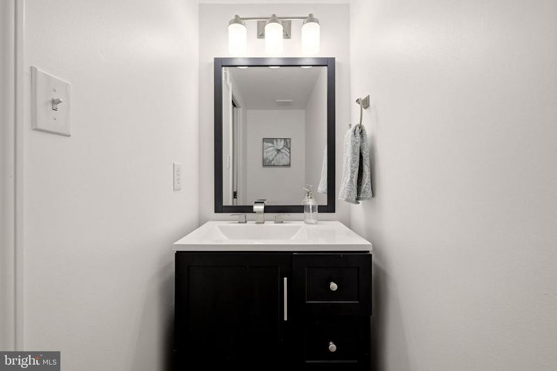 1570 Westmoreland St, Mclean, VA 22101