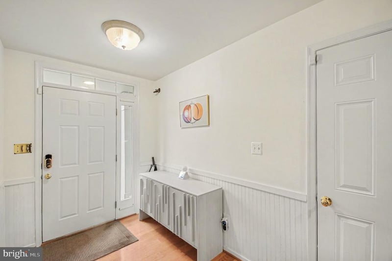 8139 Dove Cottage Ct, Lorton, VA 22079