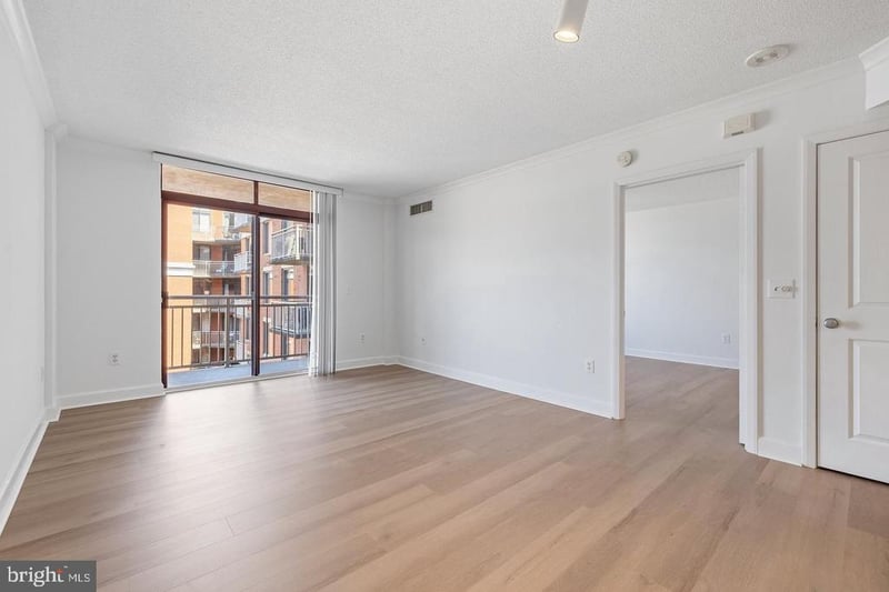 1205 N Garfield St #911, Arlington, VA 22201
