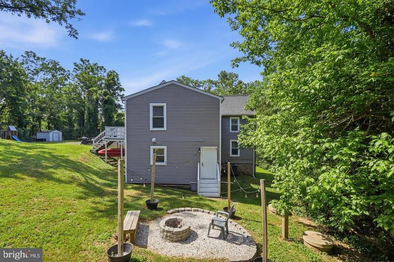 223 Andrew Chapel Rd, Stafford, VA 22554