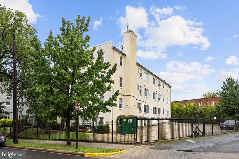 1310 Congress St SE #302, Washington, DC 20032