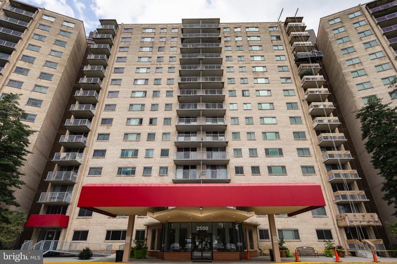 2500 N Van Dorn St #619, Alexandria, VA 22302