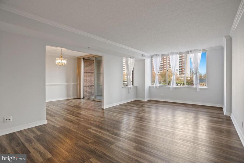 5809 Nicholson Ln #312, North Bethesda, MD 20852