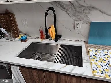 9 Midline Rd, Gaithersburg, MD 20878