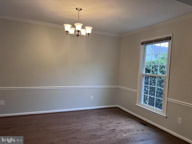 7001 Fieldhurst Ct, Alexandria, VA 22315