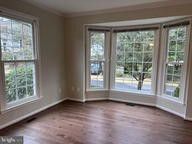 7001 Fieldhurst Ct, Alexandria, VA 22315