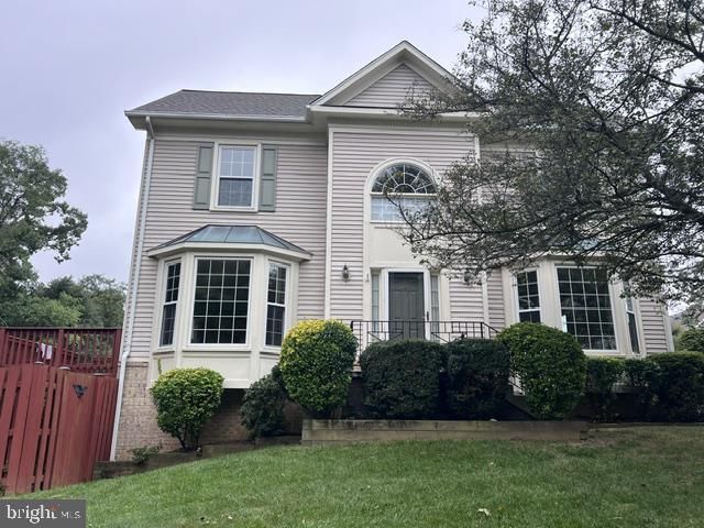7001 Fieldhurst Ct, Alexandria, VA 22315
