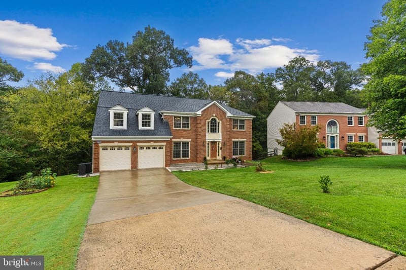 6832 Compton Hts, Clifton, VA 20124