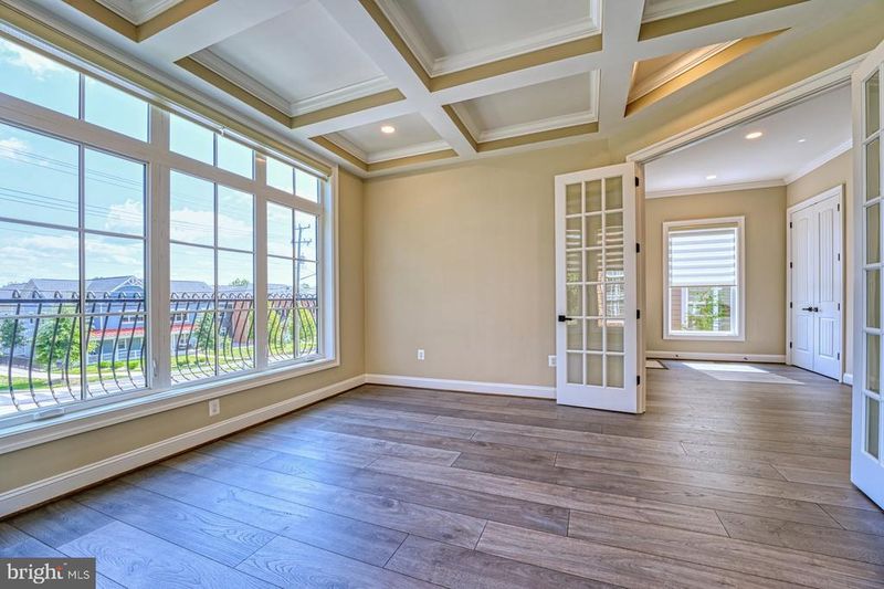 1600 Great Falls St, Mclean, VA 22101
