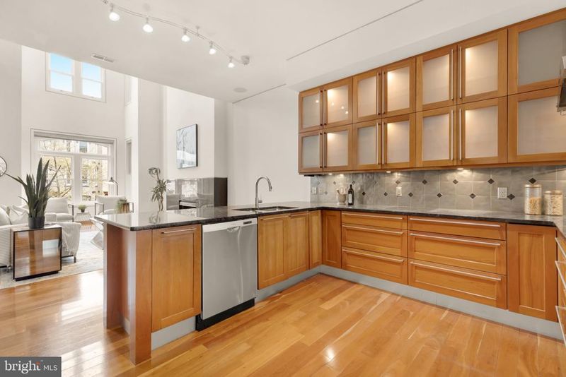 1324 Q St NW #PH B, Washington, DC 20009