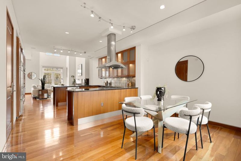 1324 Q St NW #PH B, Washington, DC 20009