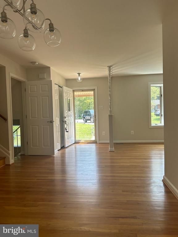 6204 Erman Ct, Burke, VA 22015