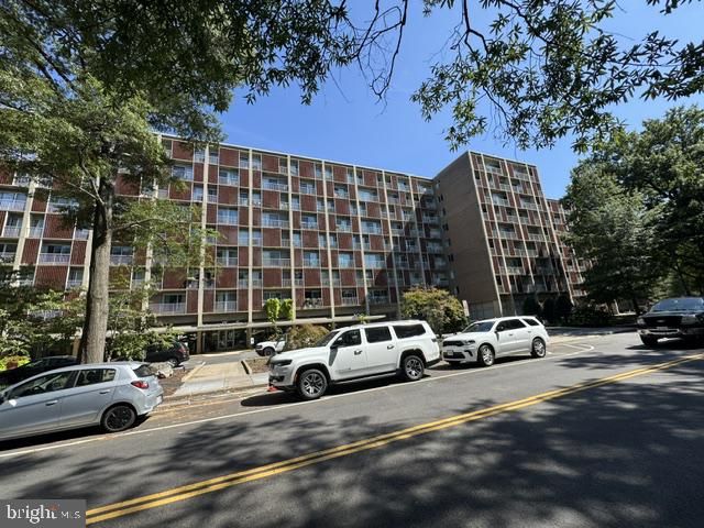 800 4th St SW #N-703, Washington, DC 20024