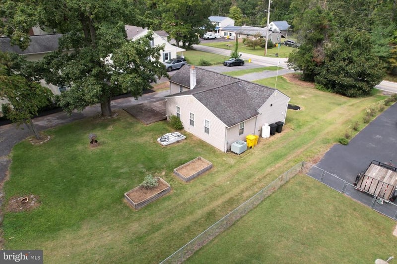1645 Colony Rd, Pasadena, MD 21122