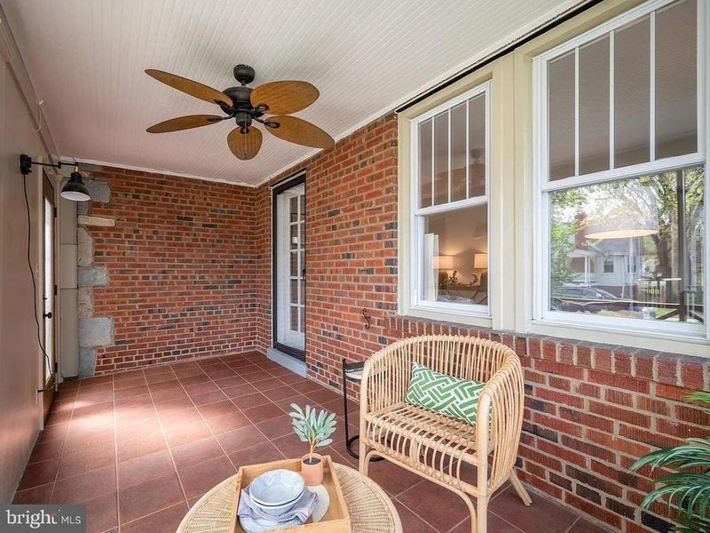 106 E Monroe Ave, Alexandria, VA 22301