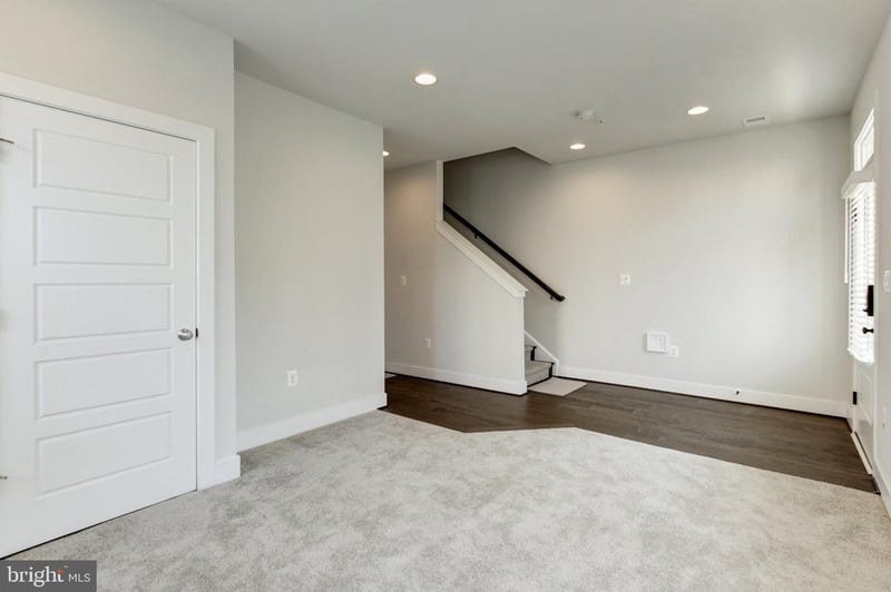 2350 Wyeth St, Silver Spring, MD 20906
