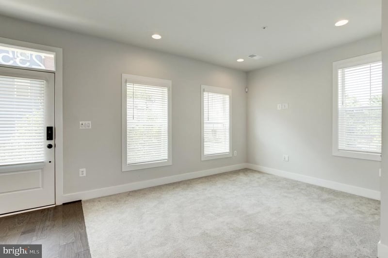 2350 Wyeth St, Silver Spring, MD 20906