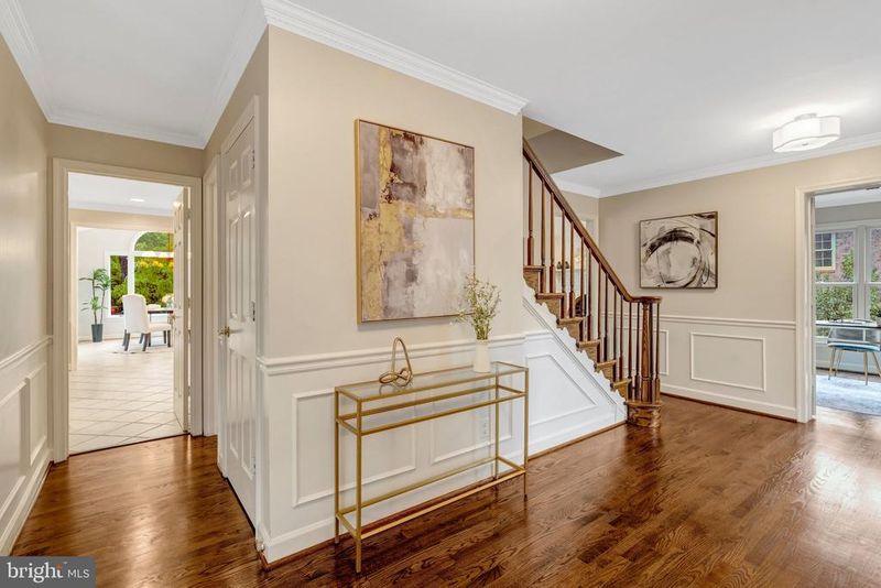 3908 Laro Ct, Fairfax, VA 22031