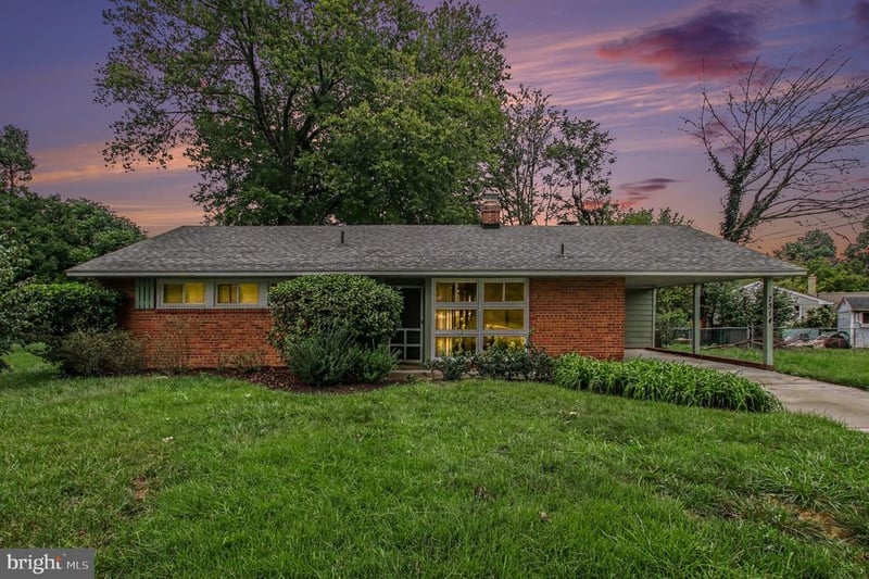 7314 Foxe Pl, Springfield, VA 22151