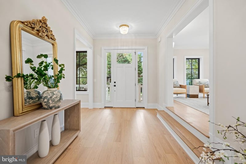 5113 Sherier Pl NW, Washington, DC 20016