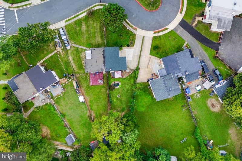 4230 Ardmore Pl, Fairfax, VA 22030
