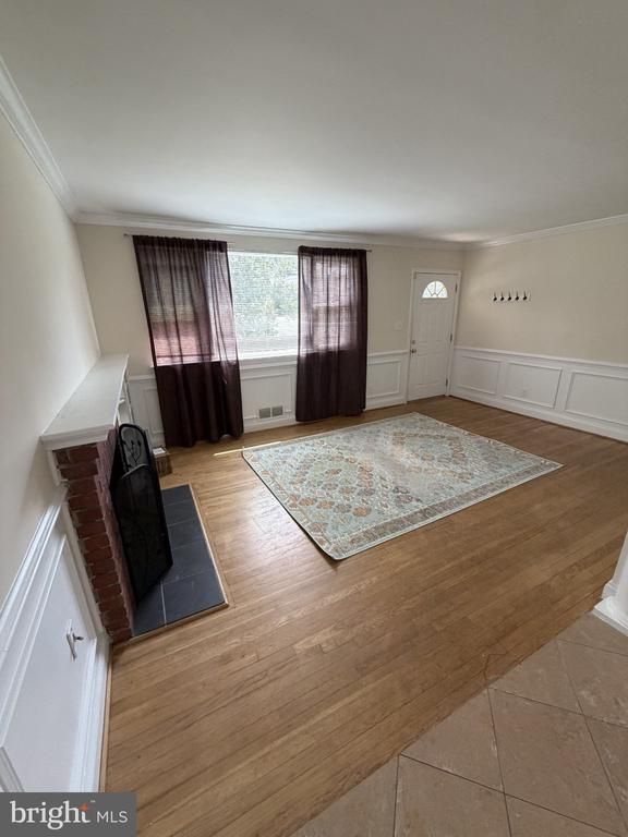 3720 Terrace Dr, Annandale, VA 22003