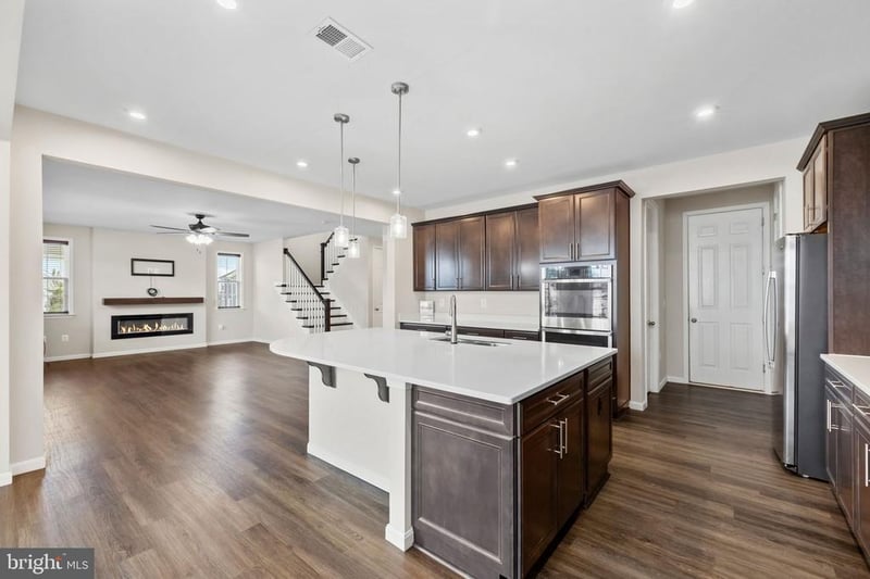 502 Pepperidge Dr, Stafford, VA 22554