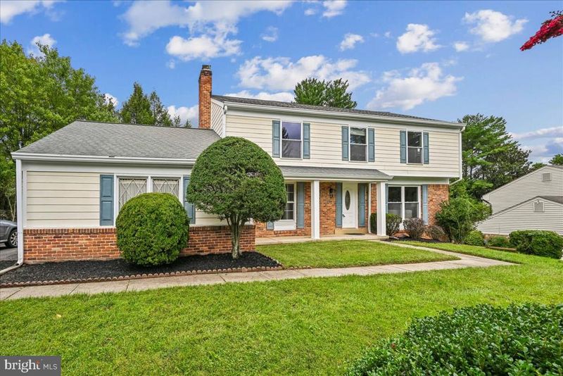 8807 Bells Mill Rd, Potomac, MD 20854