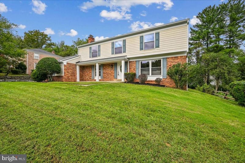 8807 Bells Mill Rd, Potomac, MD 20854