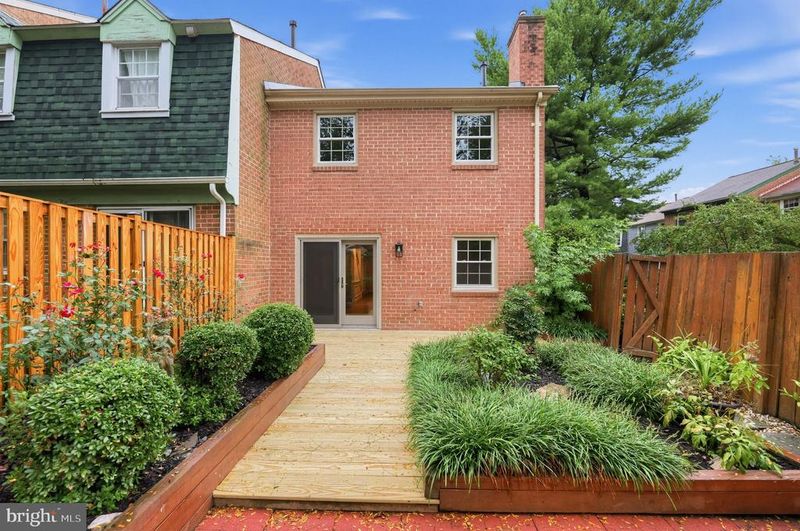 5810 Alderleaf Pl, Columbia, MD 21045