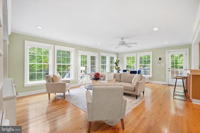 12404 Kings Lake Dr, Reston, VA 20191