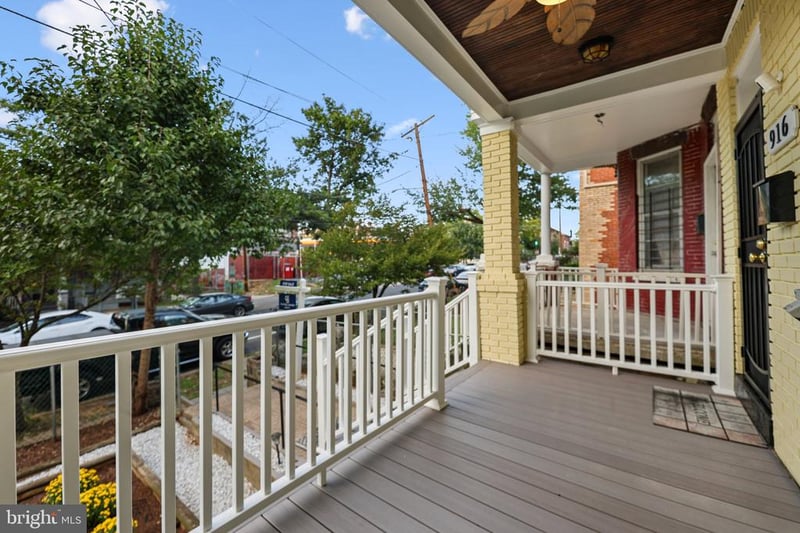 916 Shepherd St NW, Washington, DC 20011