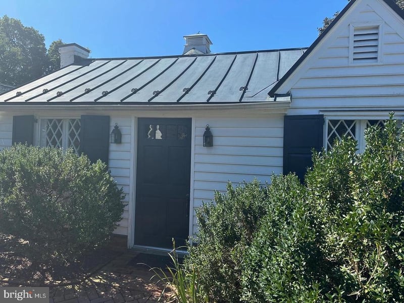 11 Chatham Heights Rd, Fredericksburg, VA 22405