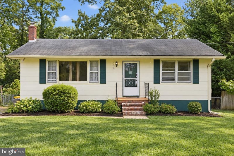 293 Cedar Ln, Annapolis, MD 21403