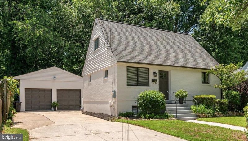 11414 Schuylkill Rd, Rockville, MD 20852
