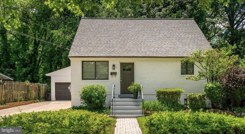 11414 Schuylkill Rd, Rockville, MD 20852