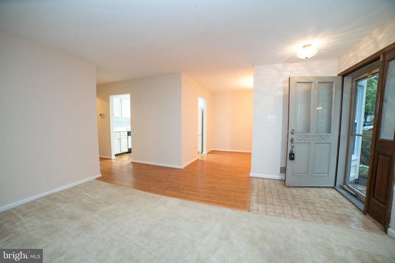 982 Riversedge Cir, Annapolis, MD 21401