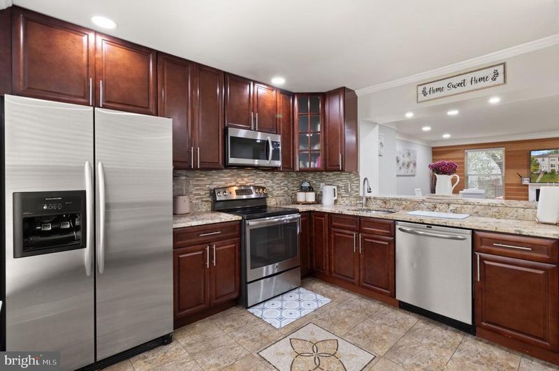 14932 Hyatt Pl, Woodbridge, VA 22191