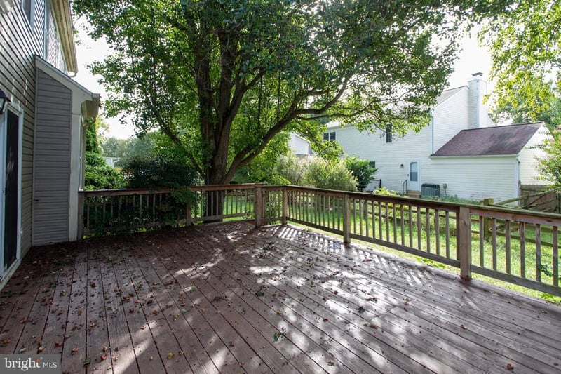 6405 Copperhead Ct, Waldorf, MD 20603
