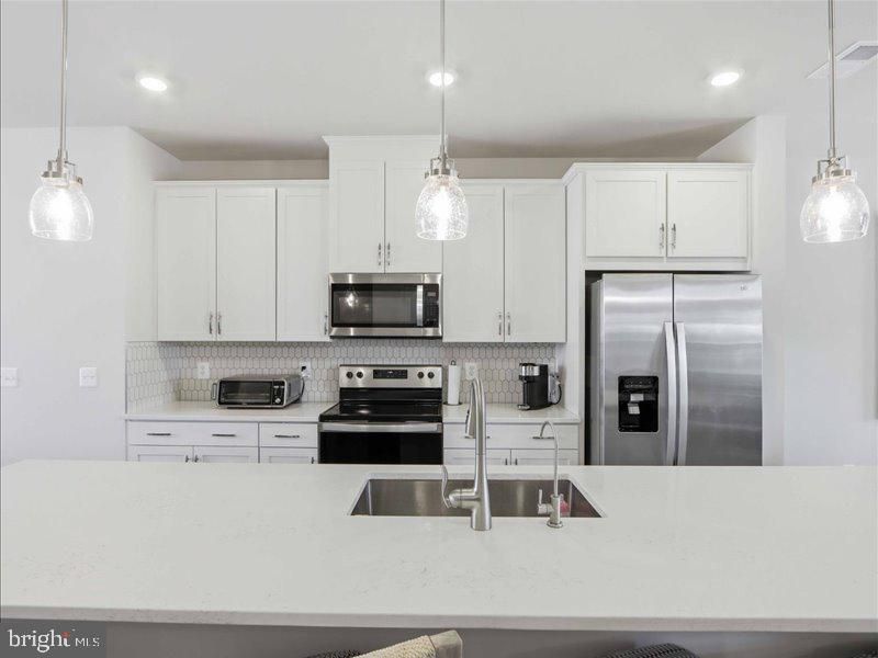 26052 Ridge Rd, Damascus, MD 20872